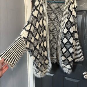 Maurices Black and Cream Patterned Poncho
